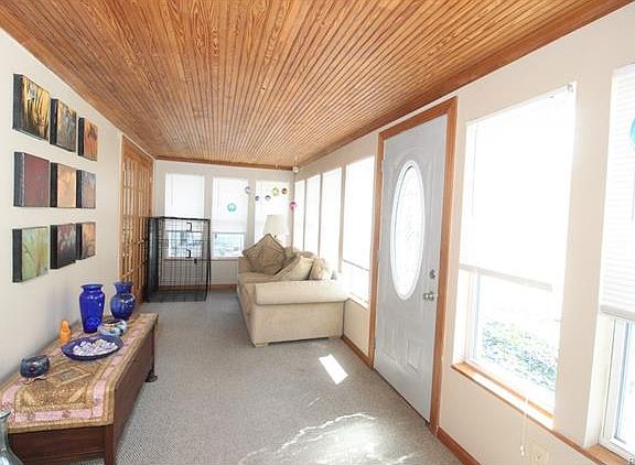 4th image of 22511 Hanson Ct