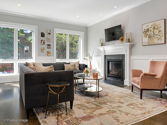 3rd image of 2675 N Burling St #1N