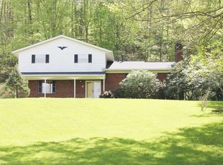 114 Brookhaven Cir, Nitro, WV 25143