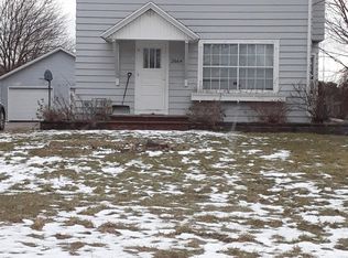 2664 Finger Rd, Green Bay, WI 54302