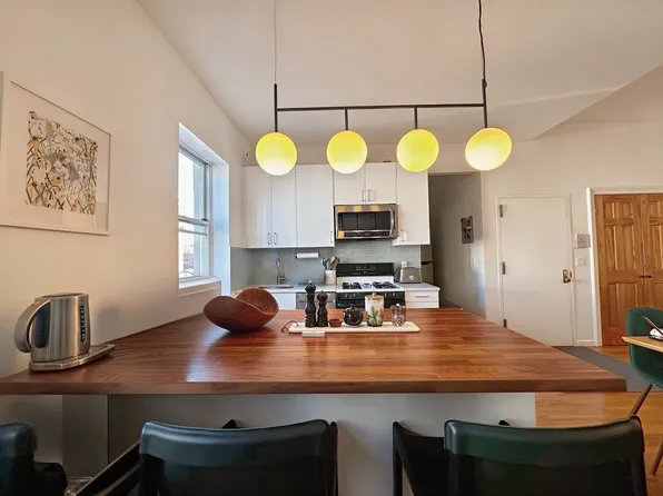 75 Warren Street image 2 of 11