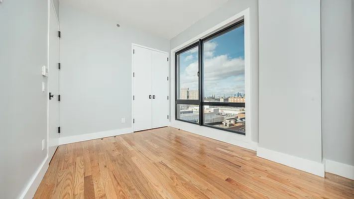 Rented by Nooklyn NYC LLC | media 106