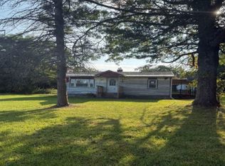 933 East Rd, Bennington, VT 05201