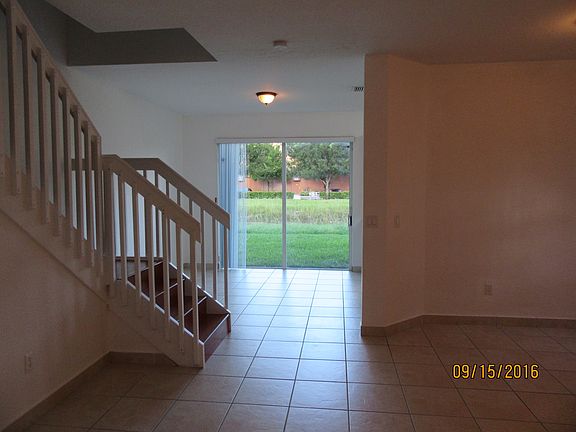 3rd image of 637 NE 21st Ter #637