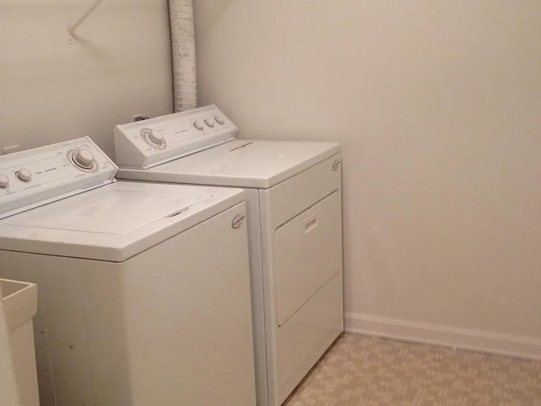2051C Raleigh Rd — Photo 11