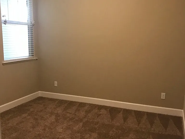 1627 Marsh Ct — Photo 15