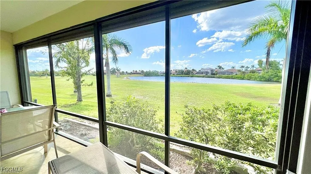 2 bed, 2.0 bath, 1572 sqft, $3,500 — Photo 3