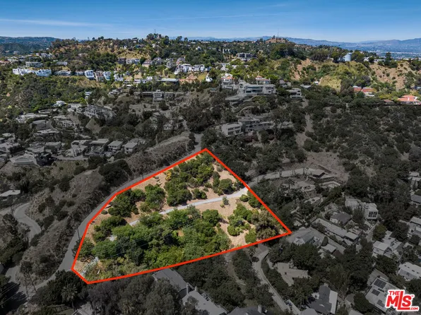 1858 Blue Heights Dr, West Hollywood, CA 90069