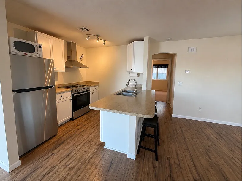 3423 McCormick Blvd — Photo 3