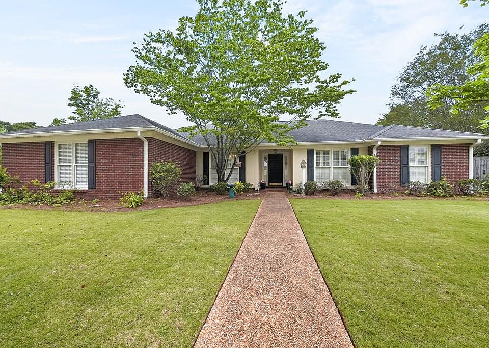 1st image of 8101 Wood Fern Dr