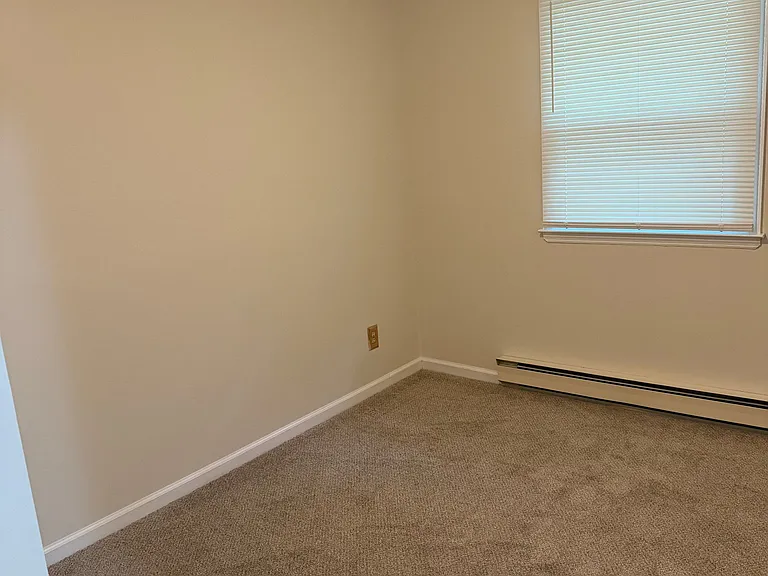 72 Marsh Rd #11 — Photo 6