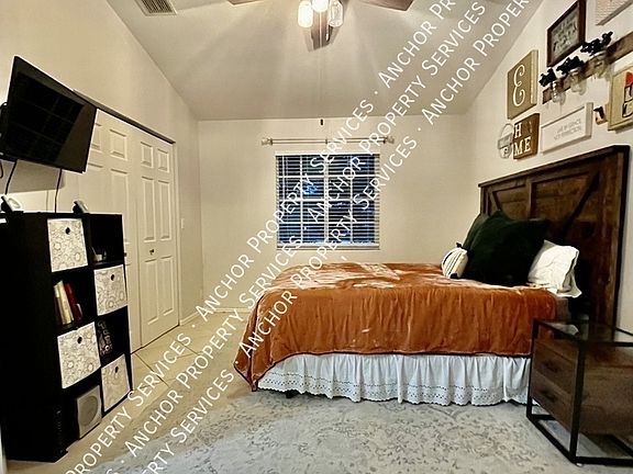 3rd image of 8243 Pacific Beach Dr #1
