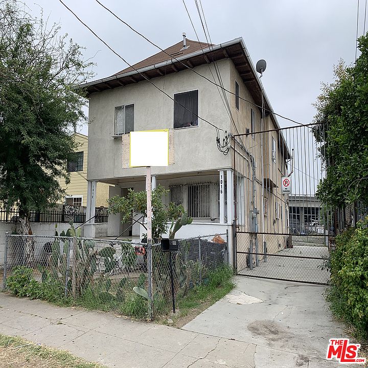 1st image of 1014 W 18th St