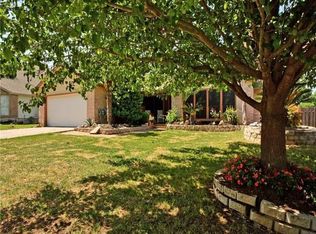 3004 Overland St, Round Rock, TX 78681