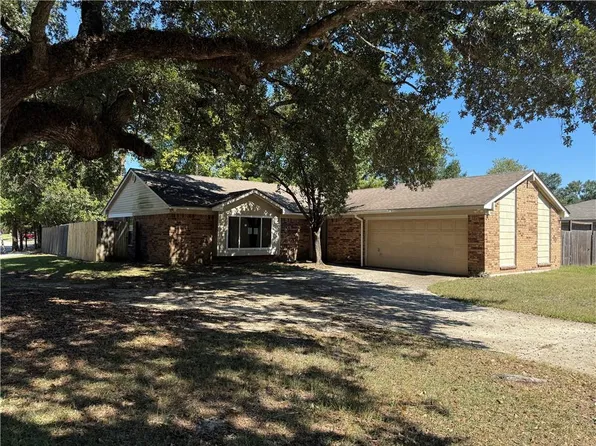 226 Drury Ln, Slidell, LA 70460