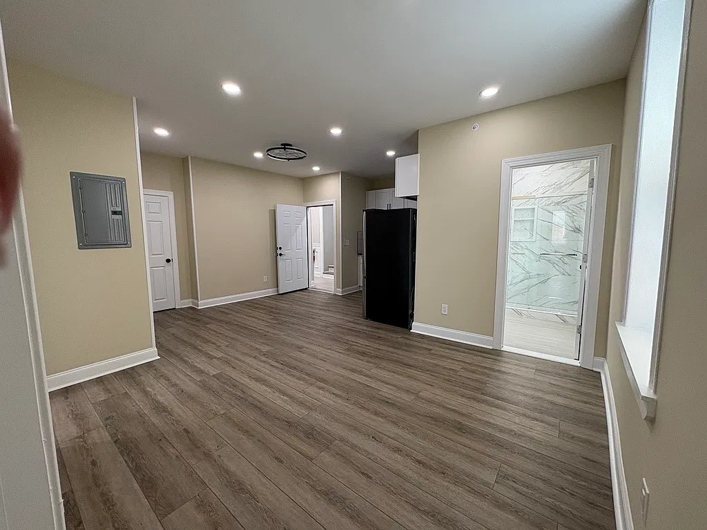 2 bed, $1,700 — Photo 3