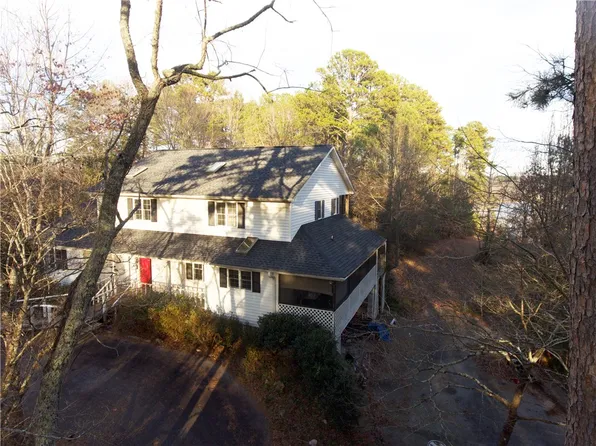 15009 Carol Ln, Seneca, SC 29672