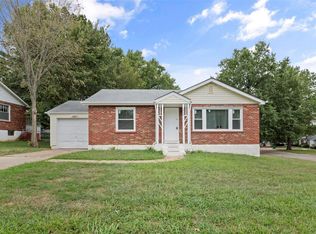 1900 N Hanley Rd, Saint Louis, MO 63114