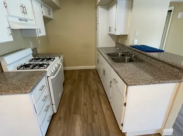 1560 E Date St APT 6, San Bernardino, CA 92404