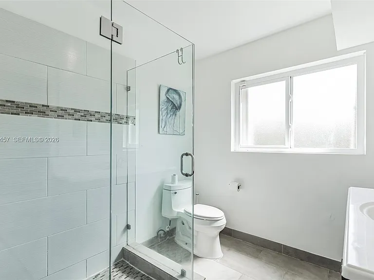 633 N Crescent Dr — Photo 29