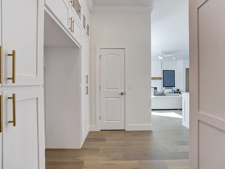 7901 Behr Dr — Photo 27