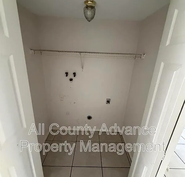 4911 E Temple Heights Rd #4911A — Photo 5