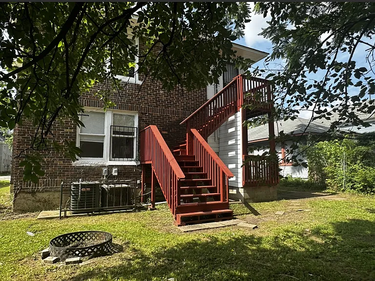 2384 Forrest Ave #D — Photo 14