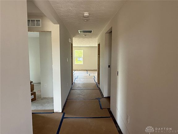 4th image of 705 Brubaker Dr