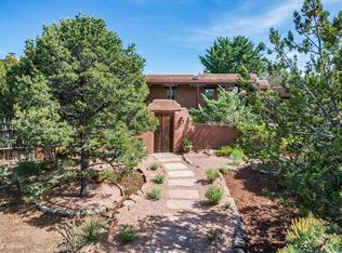 13 N Sparrow Ln, Santa Fe, NM 87506