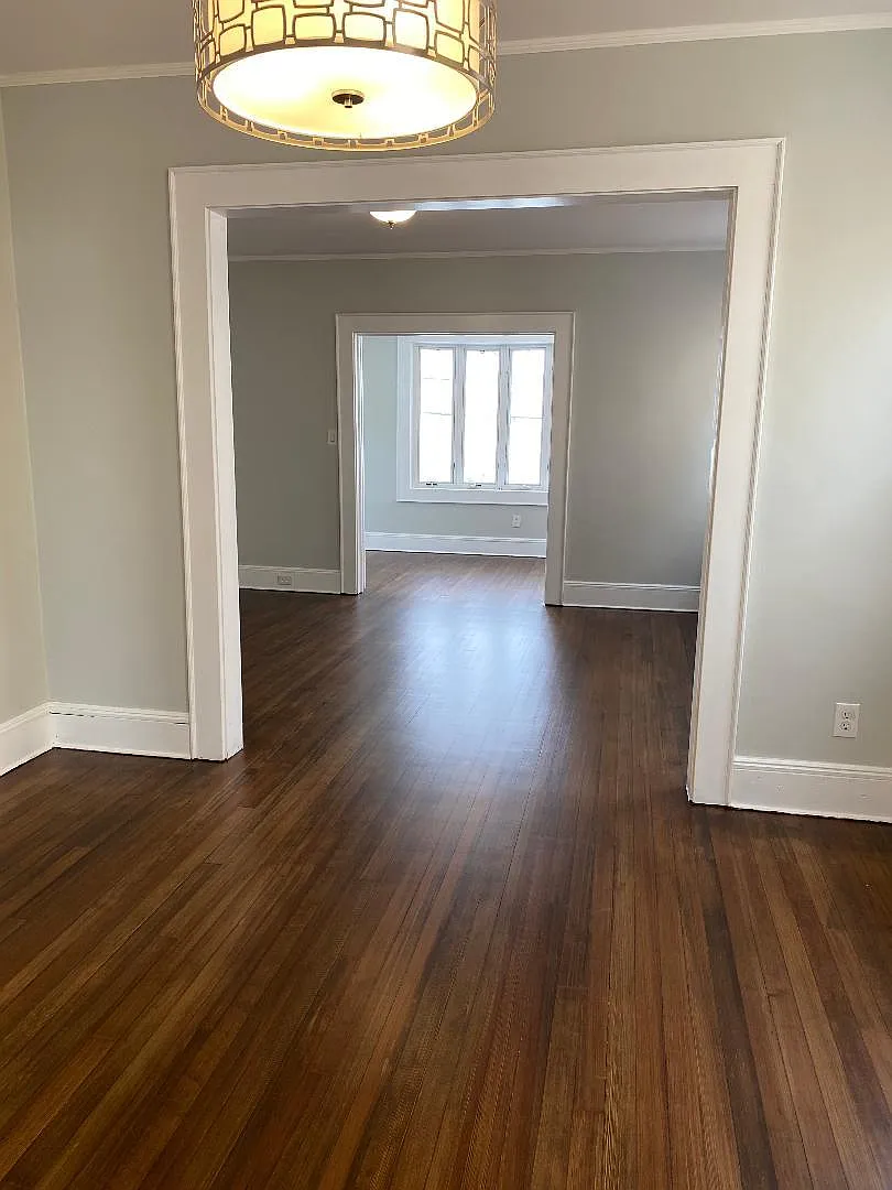 3 bed, $2,500 — Photo 1