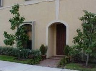 10253 NW 32nd Ter, Doral, FL 33172