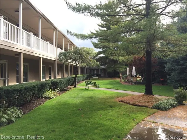475 S Adams Rd, Birmingham, MI