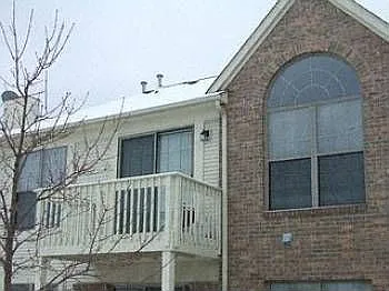 204 Maplewood Ct Unit 5 photo 1