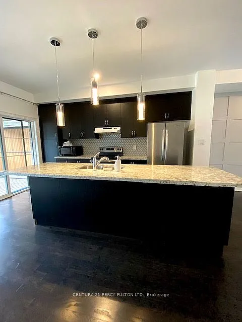 4 bed, $3,700 — Photo 3