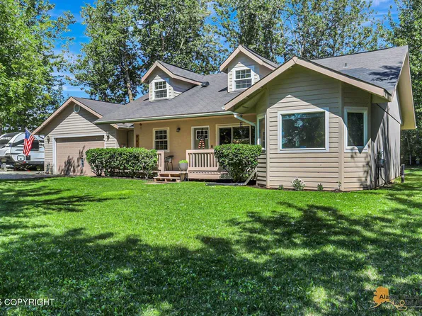 967 S Caulkins St, Palmer, AK 99645