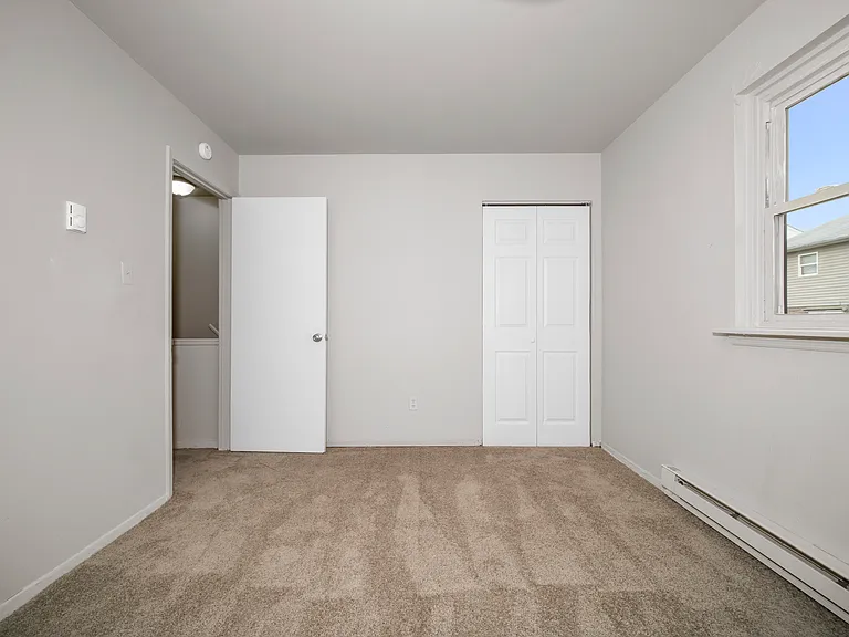 1331 Minefee St — Photo 15