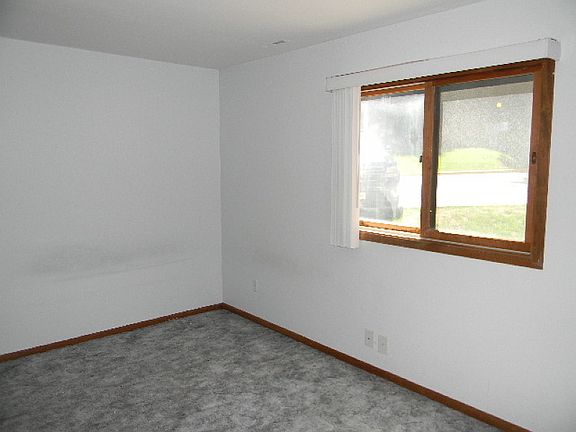 4th image of 2 Steamboat Dr Unit 3