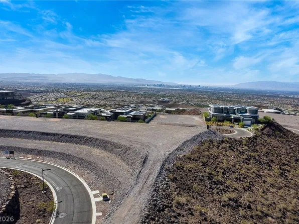 12 Wanderlust Ct, Henderson, NV 89012