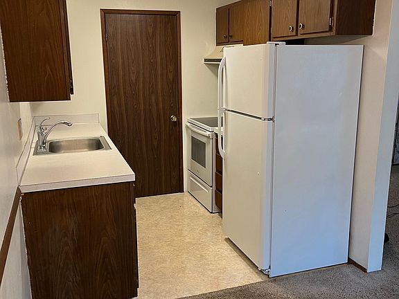 3rd image of 7217 NE 175th St Unit 105