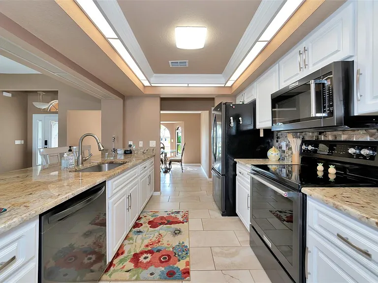 15564 Ruston Cir — Photo 7
