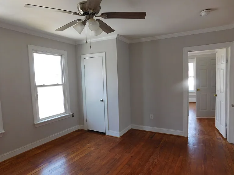 304 Avenue A — Photo 14