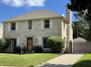 2830 N 69th St, Milwaukee, WI 53210