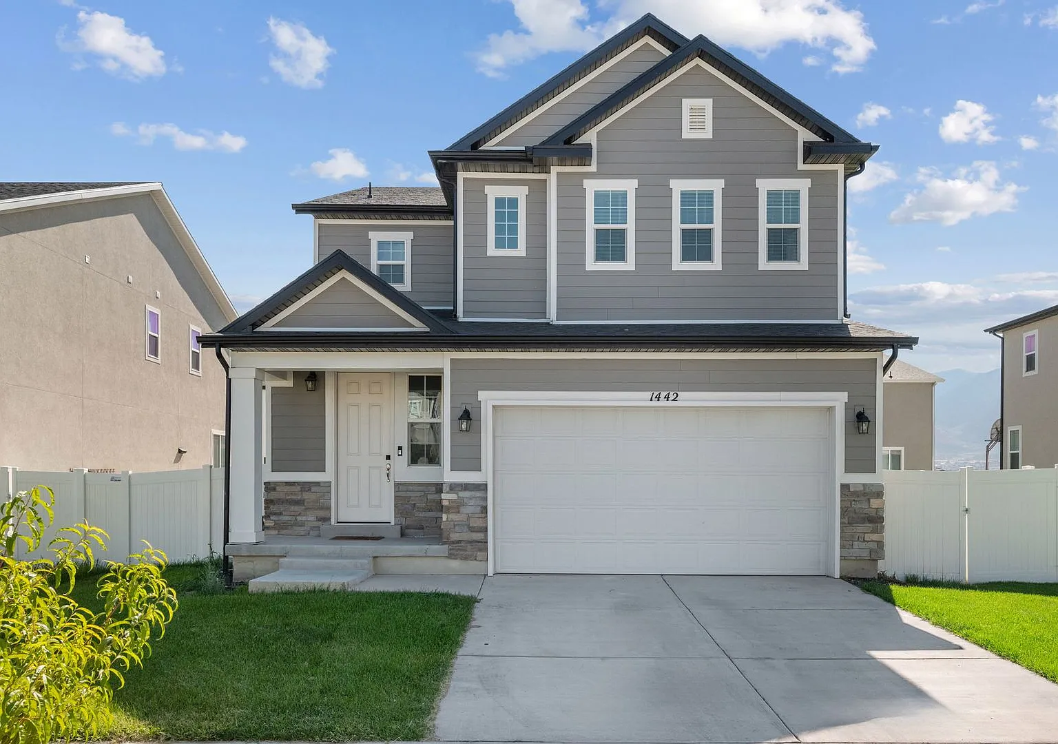 Beautiful 4 Bed / 2.5 Bath Home for Rent Payson, UT — Photo 1