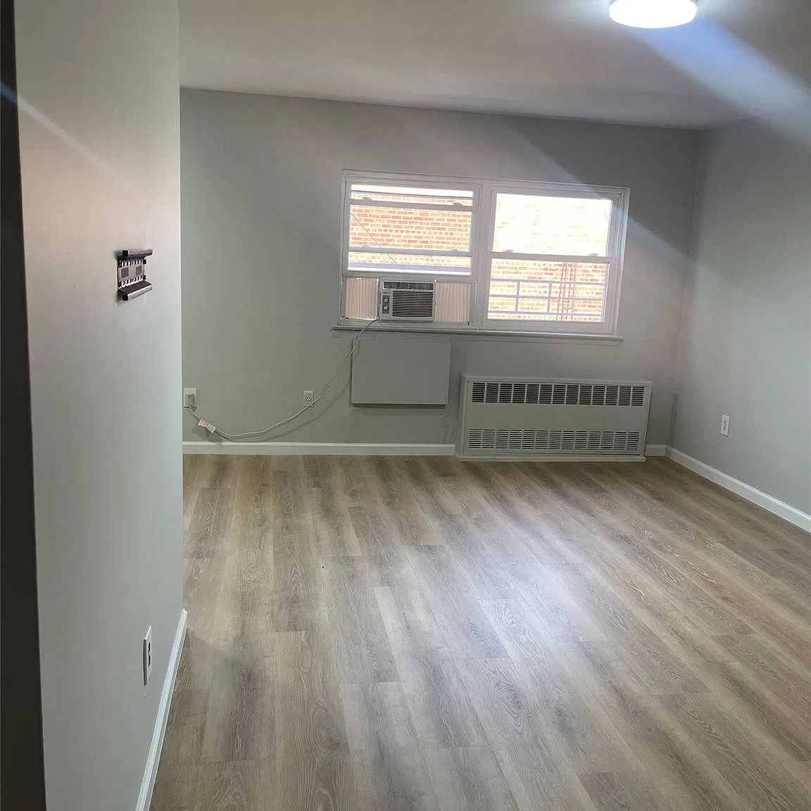 2 bed, 1.0 bath, 900 sqft, $2,600 — Photo 3