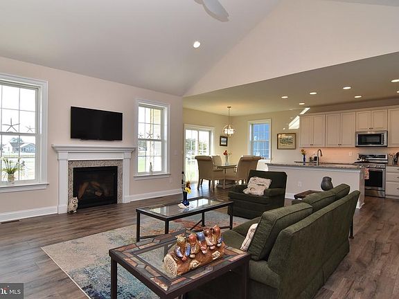 3rd image of 20206 Long Meadow Ln