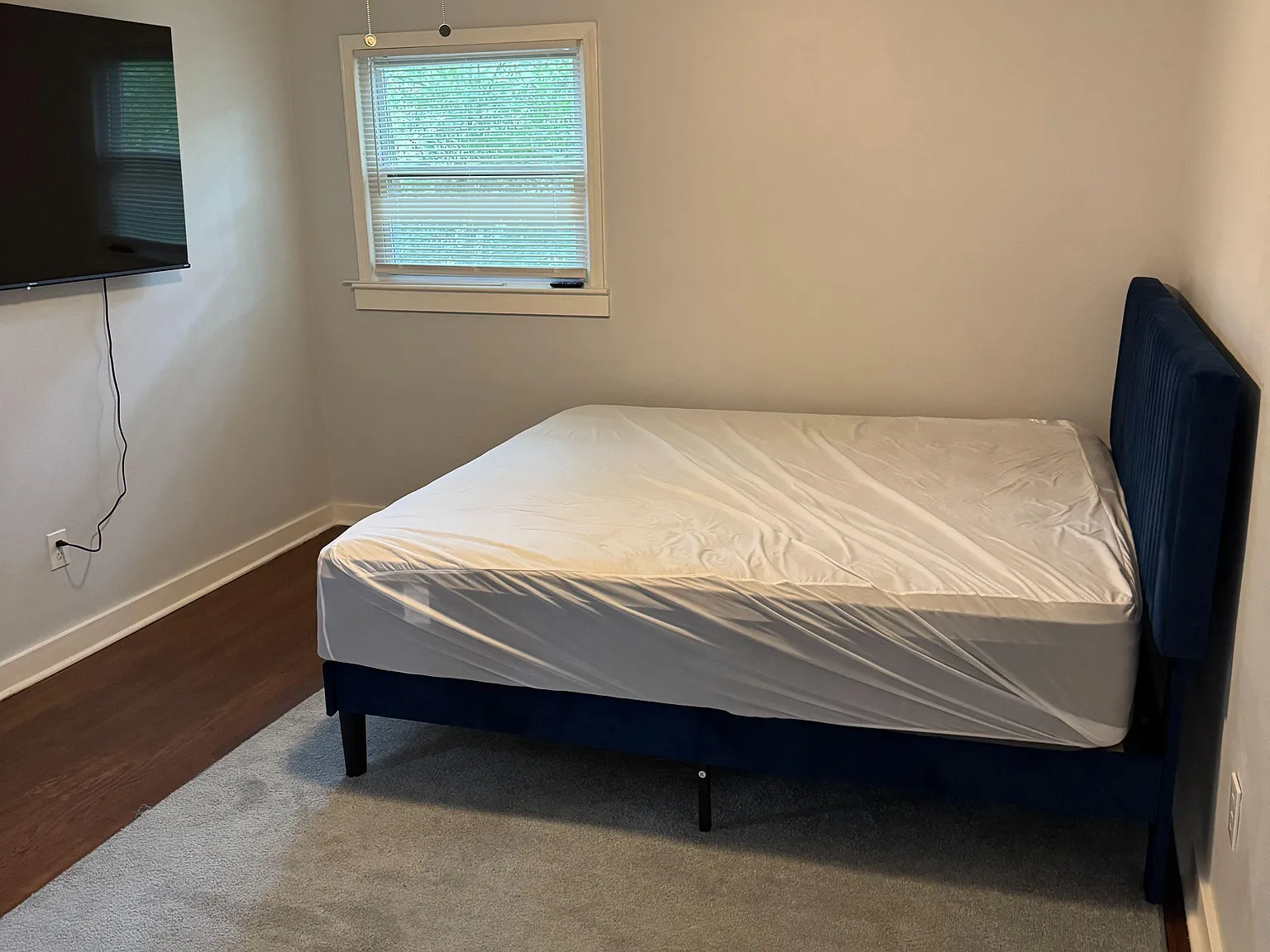 3 bed, 2.0 bath, 1600 sqft, $1,360 — Photo 3