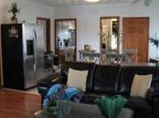 305 Budlong Rd, Cranston, RI 02920