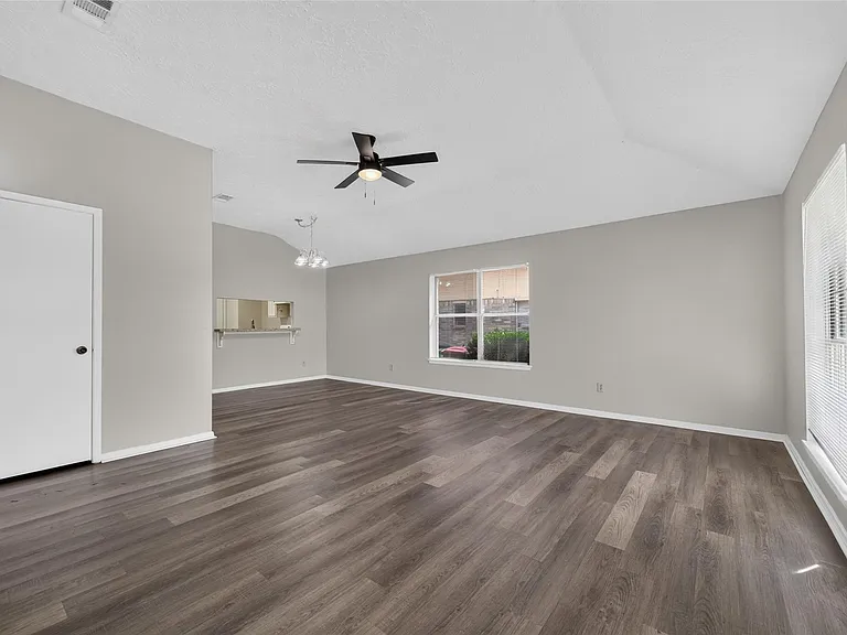 2403 Autumn Springs Ln — Photo 6