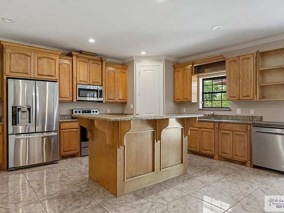 5th image of 1305 Acacia Dr #5