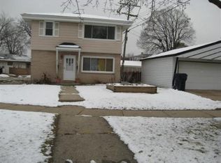 8329 W Potomac Ave, Milwaukee, WI 53218